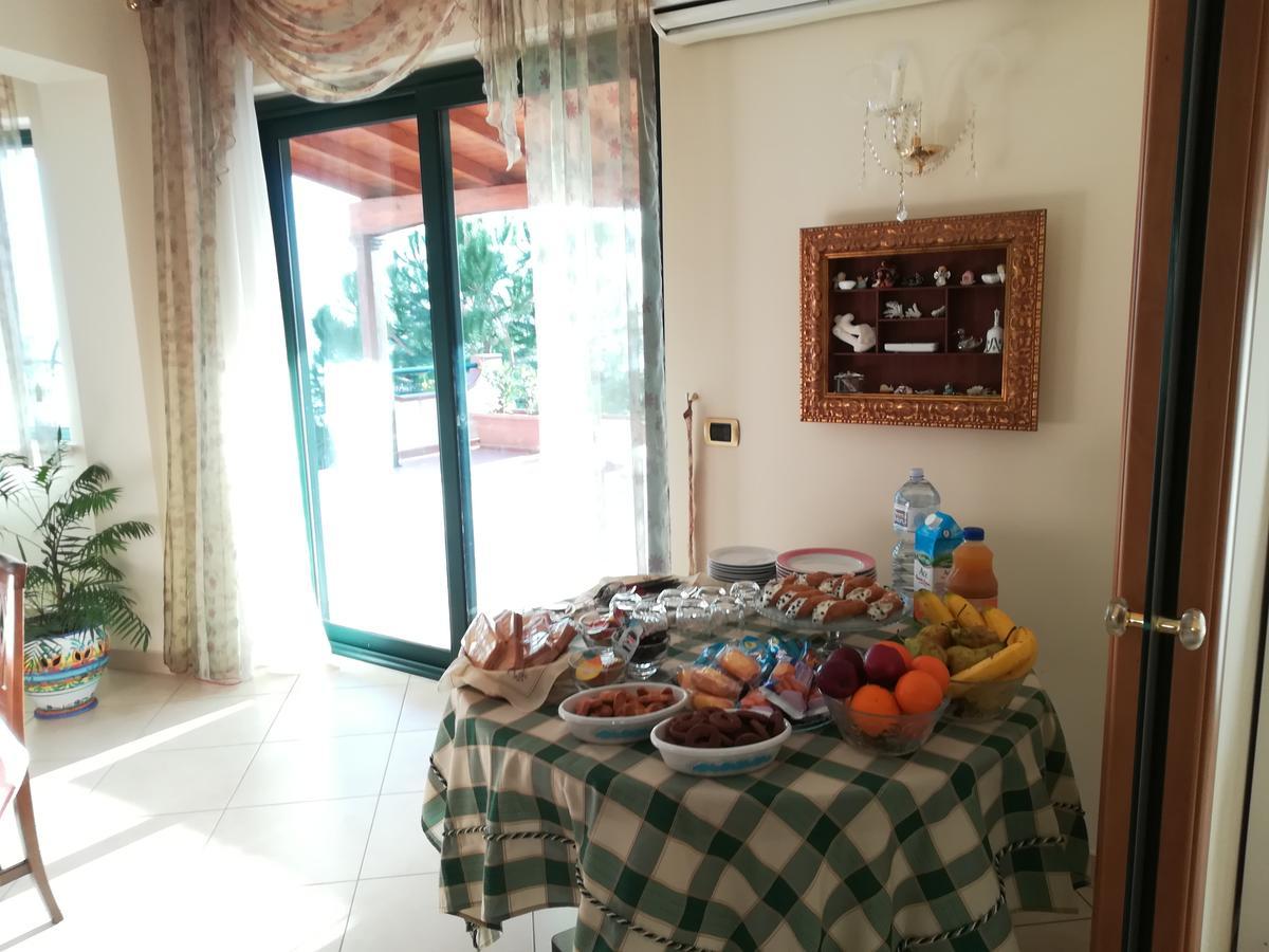 Bed and Breakfast La Collina Capo dʼOrlando Exteriér fotografie